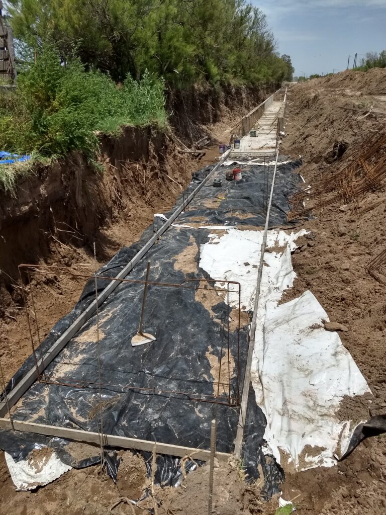 Desagüe pluvial hormigón armado terminado — obra Arkal Buenos Aires